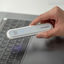 將圖片載入圖庫檢視器 Momax - UV-Pen 多用途隨身消毒筆 - 白色【香港行貨】
